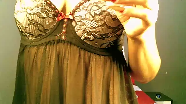 Snapshot of Mabelle_Eveline chatting on June 16, 8:50 am Mabelle Eveline online show from June 16, 8:50 am