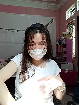 Snapshot of Trang26 chatting on March 1, 6:15 am Trang26 online show from March 1, 6:15 am