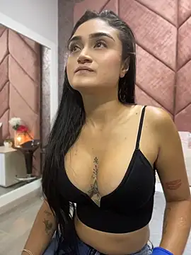 Sunny Linn online show from April 13, 10:32 am