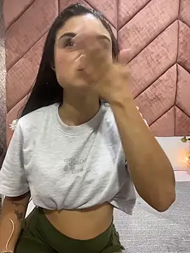 Sunny Linn online show from April 14, 10:43 am