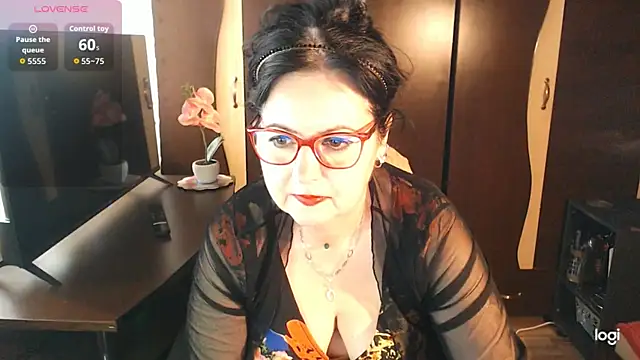 exiMIlf online show from April 1, 12:28 pm