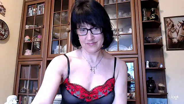 Vlastelina online show from April 3, 1:31 pm