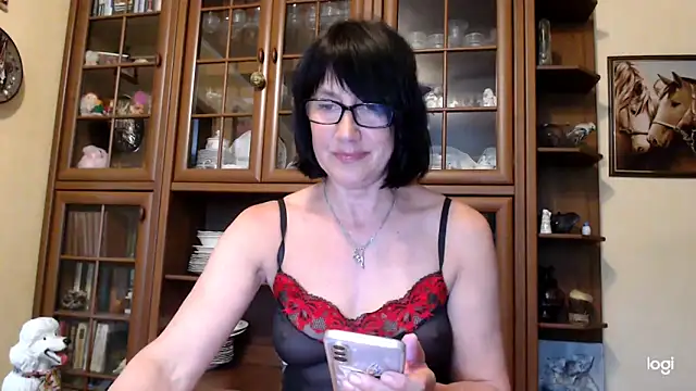 Vlastelina online show from May 10, 1:49 pm