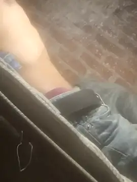 Snapshot of jodezww chatting on March 3, 7:25 am jodezww online show from March 3, 7:25 am