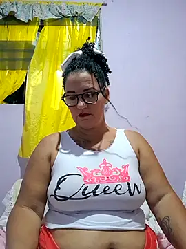 Snapshot of Monalinda-hot chatting on February 19, 10:50 pm Monalinda-hot online show from February 19, 10:50 pm