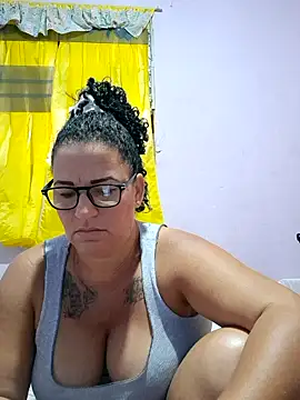 Snapshot of Monalinda-hot chatting on February 22, 10:58 am Monalinda-hot online show from February 22, 10:58 am