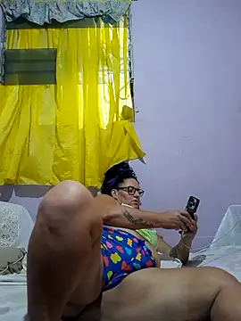 Snapshot of Monalinda-hot chatting on February 24, 1:25 am Monalinda-hot online show from February 24, 1:25 am