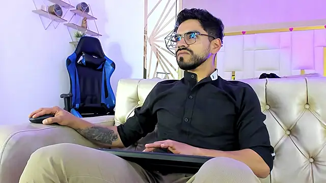 Snapshot of HotPulse_vc chatting on March 2, 12:34 pm HotPulse vc online show from March 2, 12:34 pm