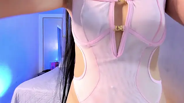 KaattyDoll online show from April 17, 9:07 pm