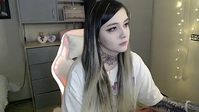 Rin Tozier online show from March 24, 1:10 am