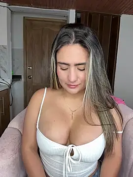 Miilana  online show from April 8, 9:04 pm