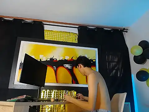 jullian ricci online show from March 12, 6:58 pm