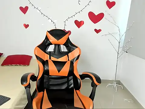 Snapshot of RYAN_MYEARZ__ chatting on February 26, 5:23 pm RYAN MYEARZ online show from February 26, 5:23 pm