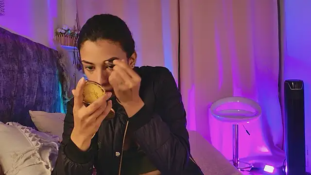 MelanyStone  online show from March 6, 10:01 am