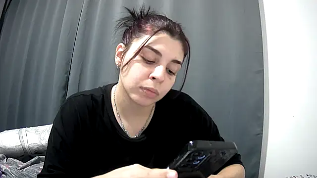 violetazein7 online show from May 15, 11:56 pm