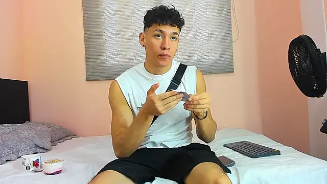 Muscle  Myke online show from February 27, 12:38 pm