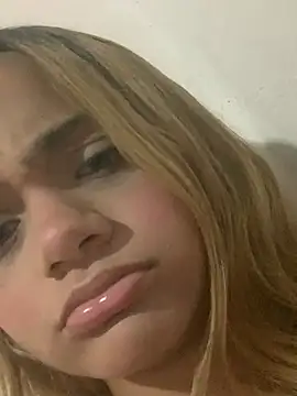 ayla0881 online show from February 14, 6:10 am