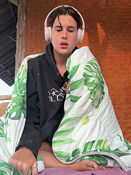 fairy bell online show from February 18, 1:01 am