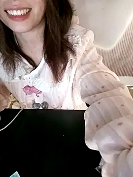 Snapshot of Girl-crazy1 chatting on February 14, 8:55 am Girl-crazy1 online show from February 14, 8:55 am