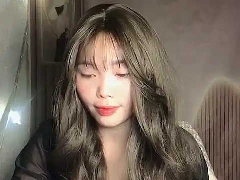 Snapshot of Girl-crazy1 chatting on February 25, 8:18 pm Girl-crazy1 online show from February 25, 8:18 pm