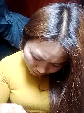 Snapshot of bany-lee chatting on February 18, 1:45 am bany-lee online show from February 18, 1:45 am