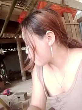 bany-lee online show from April 15, 1:12 am