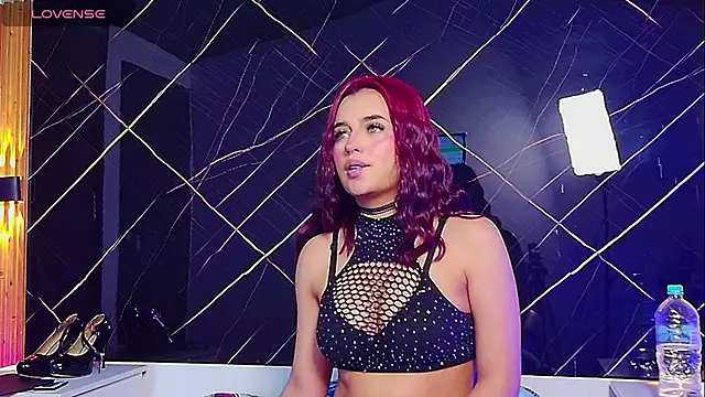 Snapshot of _Junne_ chatting on February 21, 3:18 am Junne online show from February 21, 3:18 am