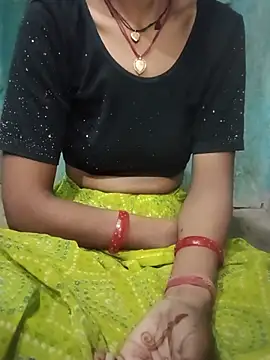 Snapshot of Desi_Couple_P chatting on May 31, 11:39 pm Desi Couple P online show from May 31, 11:39 pm