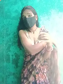 Snapshot of Desi_Couple_P chatting on June 18, 1:50 am Desi Couple P online show from June 18, 1:50 am