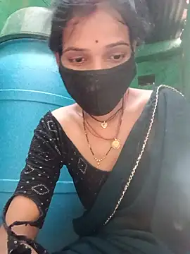 Snapshot of Desi_Couple_P chatting on June 27, 12:55 pm Desi Couple P online show from June 27, 12:55 pm