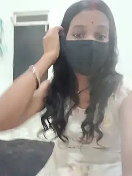 Snapshot of Desi_Couple_P chatting on July 11, 1:14 pm Desi Couple P online show from July 11, 1:14 pm