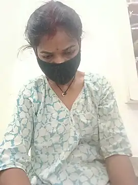 Snapshot of Desi_Couple_P chatting on July 17, 1:12 am Desi Couple P online show from July 17, 1:12 am