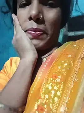 Snapshot of Desi_Couple_P chatting on July 23, 5:00 pm Desi Couple P online show from July 23, 5:00 pm