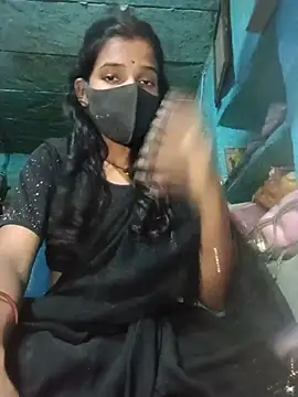 Snapshot of Desi_Couple_P chatting on July 29, 12:31 am Desi Couple P online show from July 29, 12:31 am