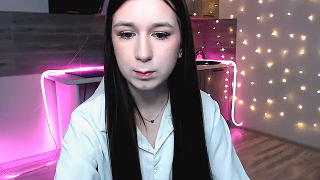 miaharrington online show from February 20, 7:14 pm