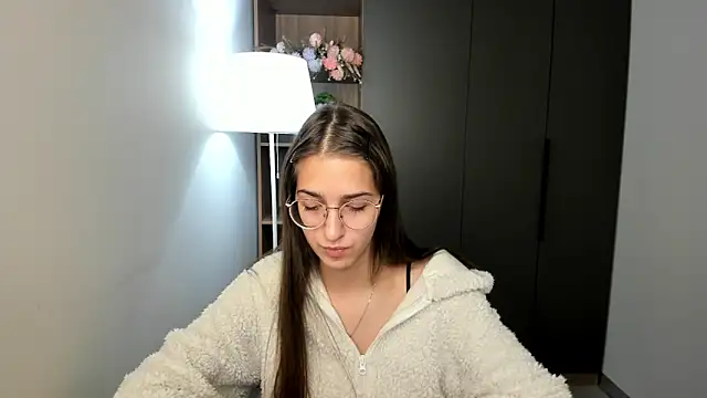 Snapshot of ClarineCasebolt chatting on February 15, 5:26 am ClarineCasebolt online show from February 15, 5:26 am