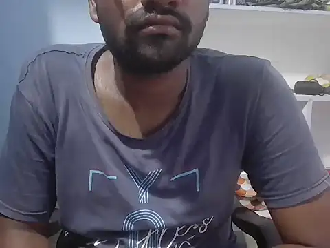 Snapshot of Tinku_1324 chatting on June 28, 7:25 am Tinku 1324 online show from June 28, 7:25 am
