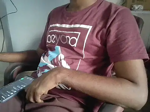 Snapshot of Tinku_1324 chatting on July 11, 1:19 am Tinku 1324 online show from July 11, 1:19 am