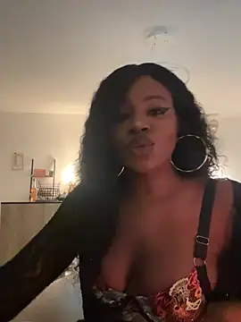 Snapshot of Blackrubiss chatting on February 11, 8:47 pm Blackrubiss online show from February 11, 8:47 pm