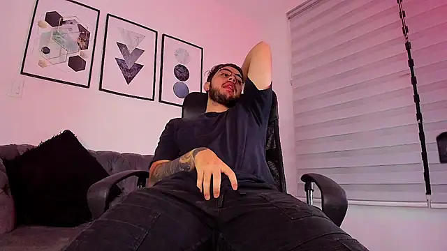 ethan grace online show from February 21, 12:06 pm