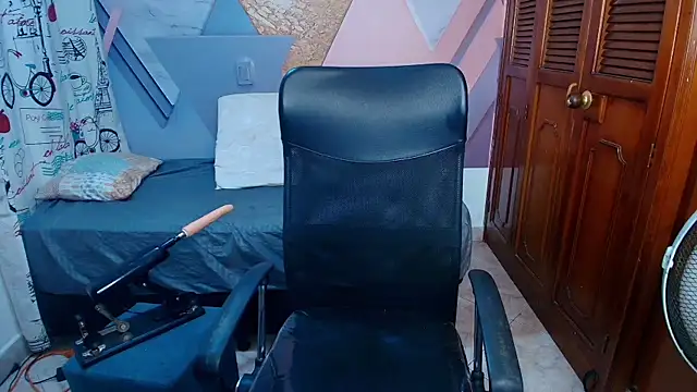 vane latin18 online show from April 17, 7:39 pm