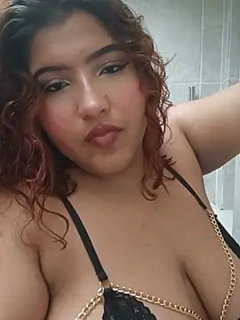 Snapshot of VanessaLanz chatting on May 17, 1:29 pm VanessaLanz online show from May 17, 1:29 pm