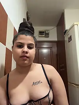 Snapshot of Vivike234 chatting on February 22, 7:01 pm Vivike234 online show from February 22, 7:01 pm