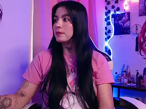 Snapshot of JanineRae chatting on March 20, 6:46 pm JanineRae online show from March 20, 6:46 pm