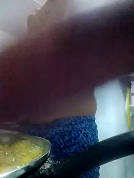 Snapshot of Erickandsam chatting on February 18, 9:44 pm Erickandsam online show from February 18, 9:44 pm