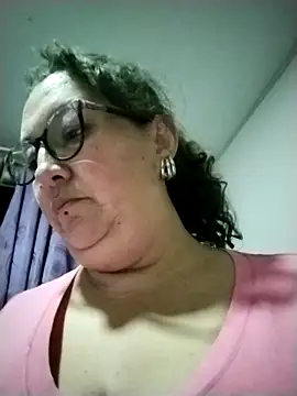 Snapshot of _Saraqueen chatting on March 3, 1:34 am Saraqueen online show from March 3, 1:34 am