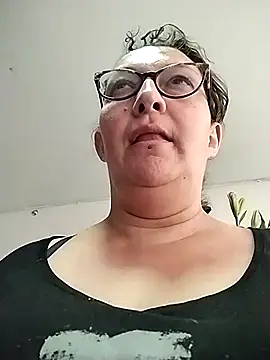  Saraqueen online show from March 13, 3:29 pm