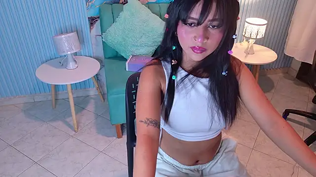 Snapshot of Abby18_ chatting on February 24, 4:10 am Abby18 online show from February 24, 4:10 am