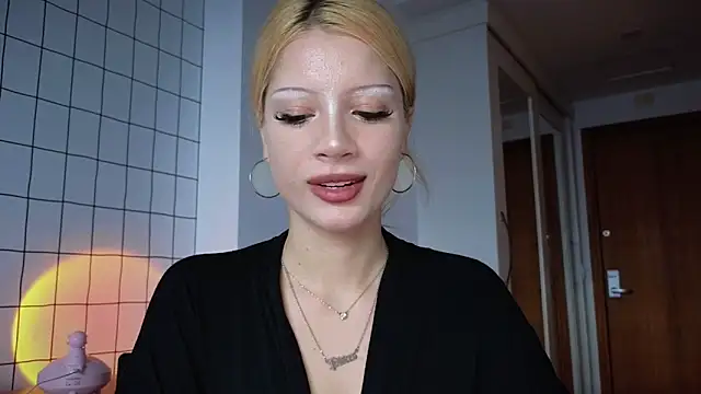 Snapshot of qualitybab chatting on February 16, 8:05 pm qualitybab online show from February 16, 8:05 pm