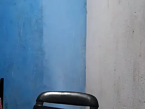 MadelynStamant online show from April 15, 1:51 pm